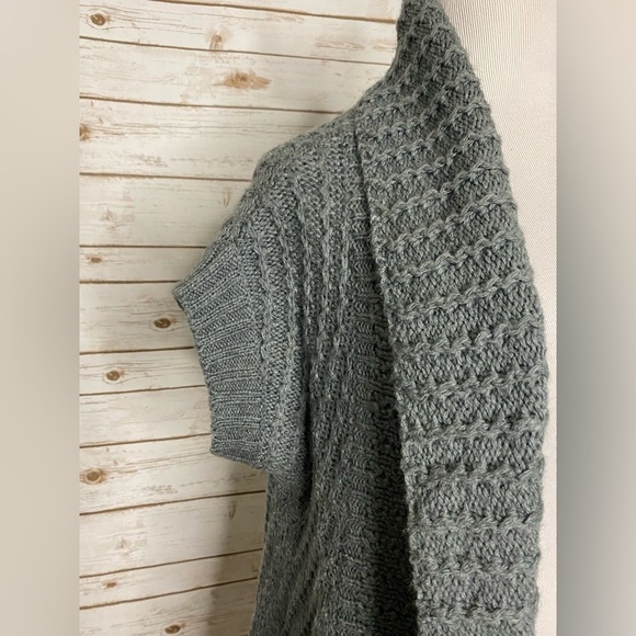 BCBGMaxAzria chunky knit open front cardigan sweater - Picture 3 of 6